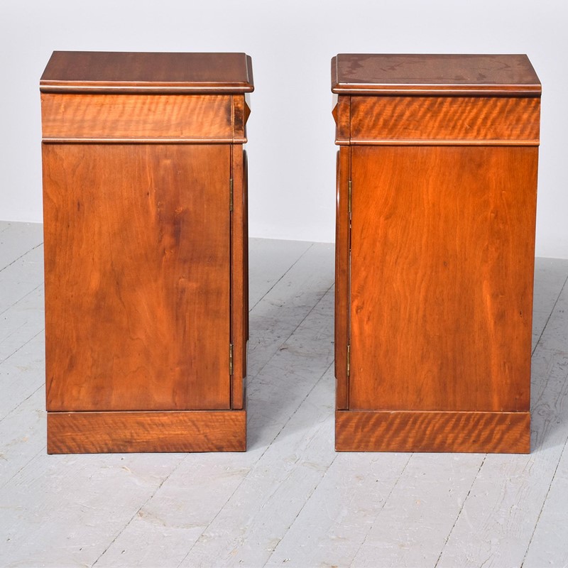 Pair of Victorian Mahogany Bedside Cabinets.-georgian-antiques-gan-2580-2-1633520892i0csl-main-637696645221105002.jpg