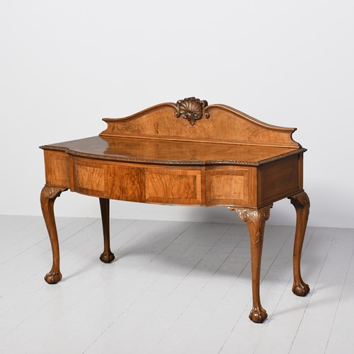 Georgian Style Figured Walnut Serpentine Front Hall Or Serving Table