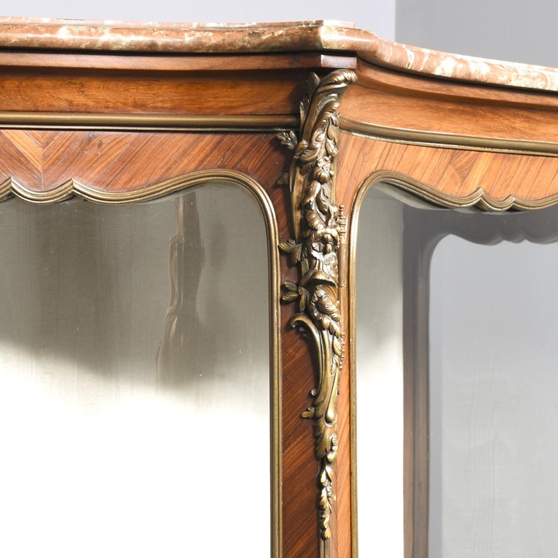 French Kingwood, Serpentine-Front Display Cabinet-georgian-antiques-gan-4235-1636462811gb6sc-main-637723172863909466.jpg