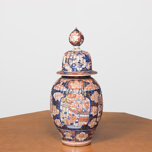 Large Fluted And Lidded Imari Vase With Quality Hand-Painted Decorations, In Per