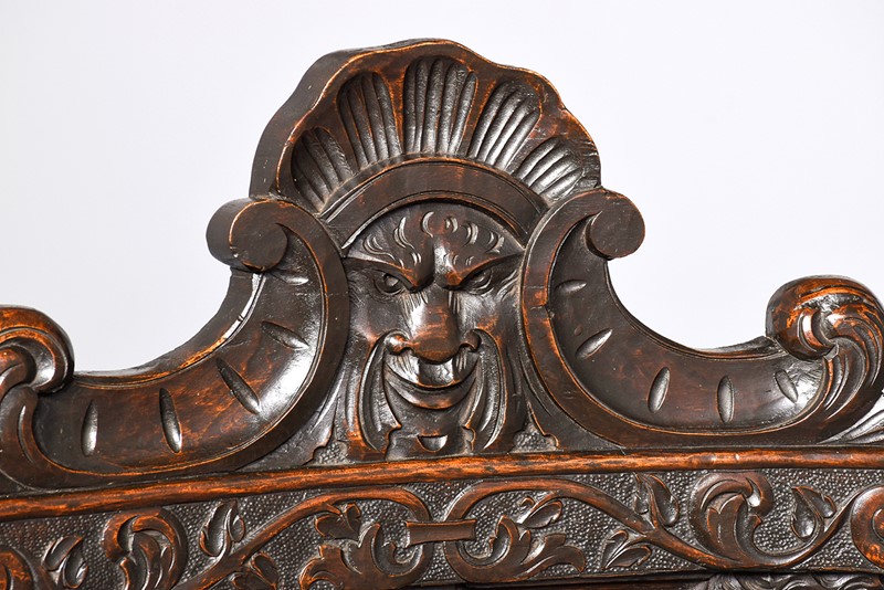 A Carved Walnut Italian Sgabello Hall Chair-georgian-antiques-gan-4775-main-637722500620394659.jpg