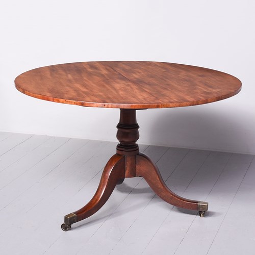 Neat-Sized Georgian Circular Tilt Top Dining Table