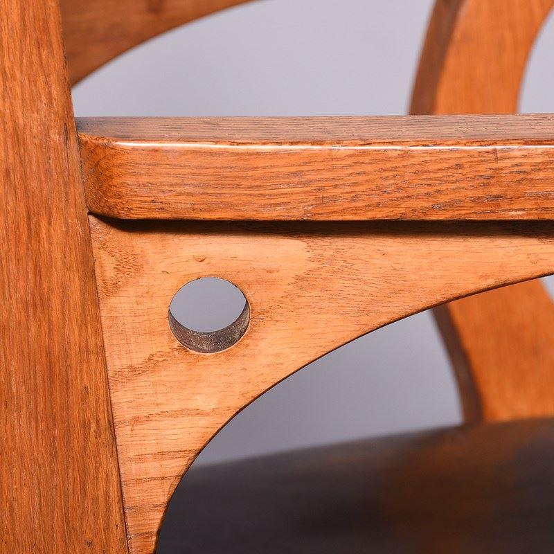 Stylish Pair Of Large Oak Arts And Crafts Elbow Chairs-georgian-antiques-gan-4981-main-638163943461016054.jpg