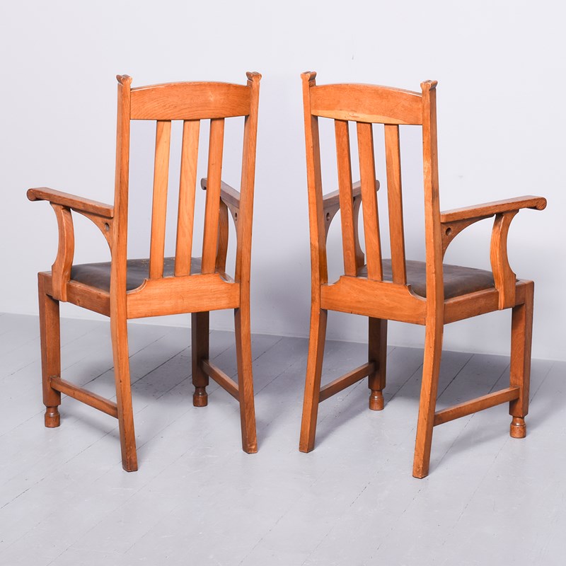 Stylish Pair Of Large Oak Arts And Crafts Elbow Chairs-georgian-antiques-gan-4983-main-638163943482890811.jpg