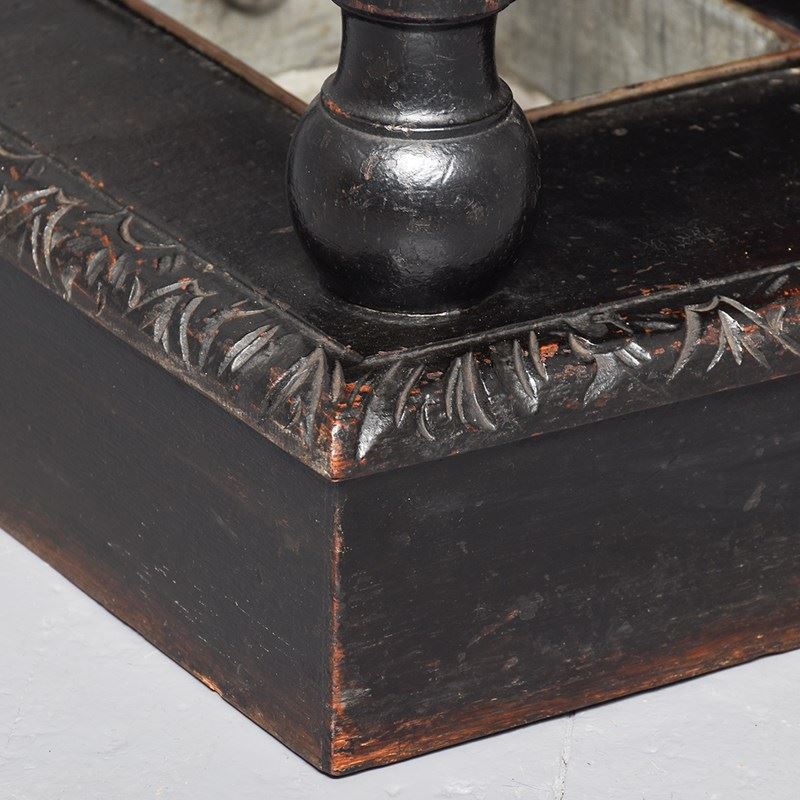 A Large Carved Oak Flemish Hallstand-georgian-antiques-gan-5615-main-638205267200203567.jpg