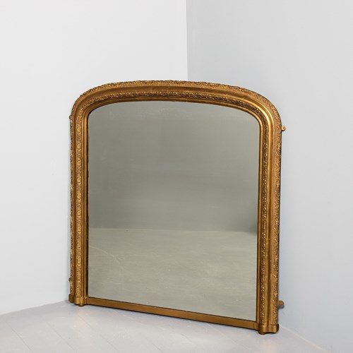 Mid-Victorian Neat-Sized Arched Gilded Wall Or Overmantel Mirror With Original M