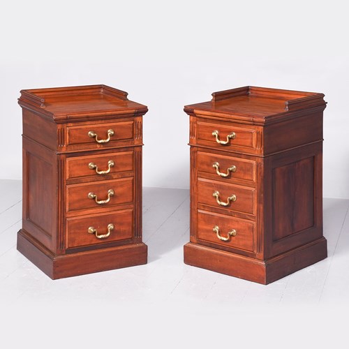 Exceptional Quality Pair Of Small Victorian Figured Mahogany Chests Of Drawers/B