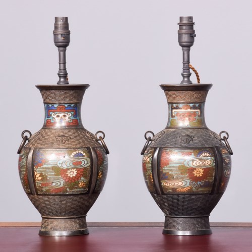 A Pair Of Qing Dynasty Bronze Lamps