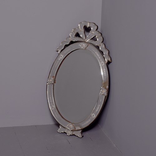 Quality 19Th Century Venetian Cut Glass Wall Mirror Of Oval Form 