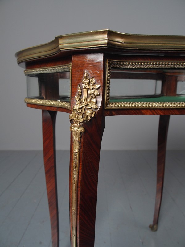 Antique Kingwood Heart-Shaped Bijouterie Table-georgian-antiques-p2174507-main-637502797638578617.JPG