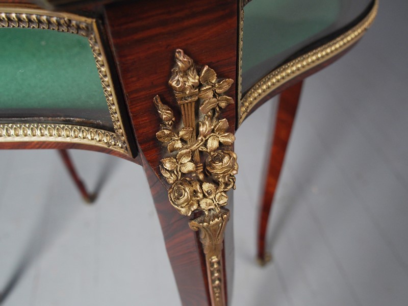 Antique Kingwood Heart-Shaped Bijouterie Table-georgian-antiques-p2174515-main-637502797676391409.JPG