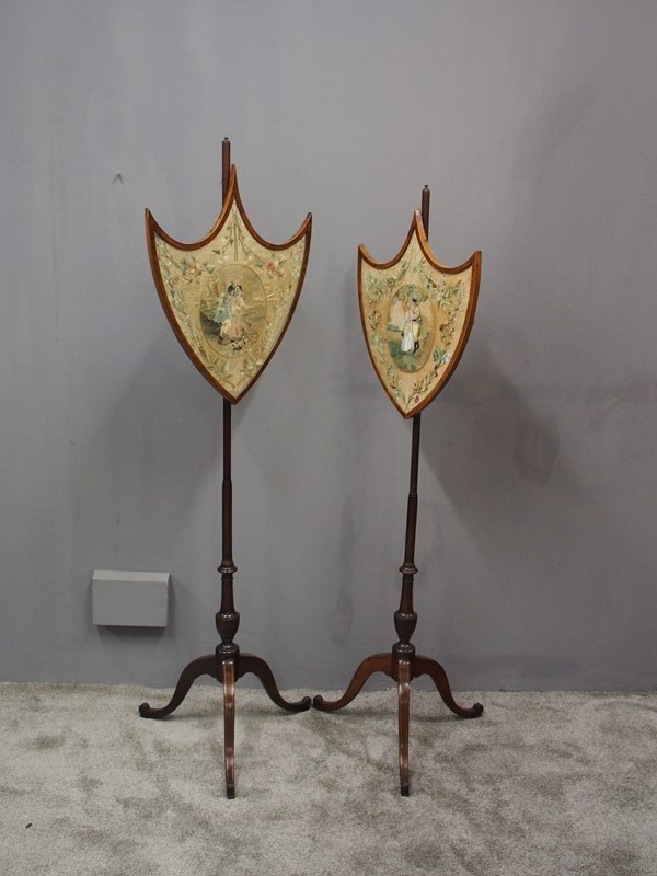 Pair of Late George III Mahogany Pole Screens-georgian-antiques-p7232327-main-637357979276998834.JPG