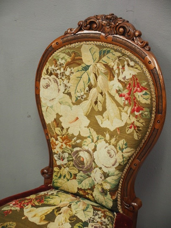 Victorian Upholstered Walnut Ladies Chair-georgian-antiques-p8200983-main-637380980250711242.JPG