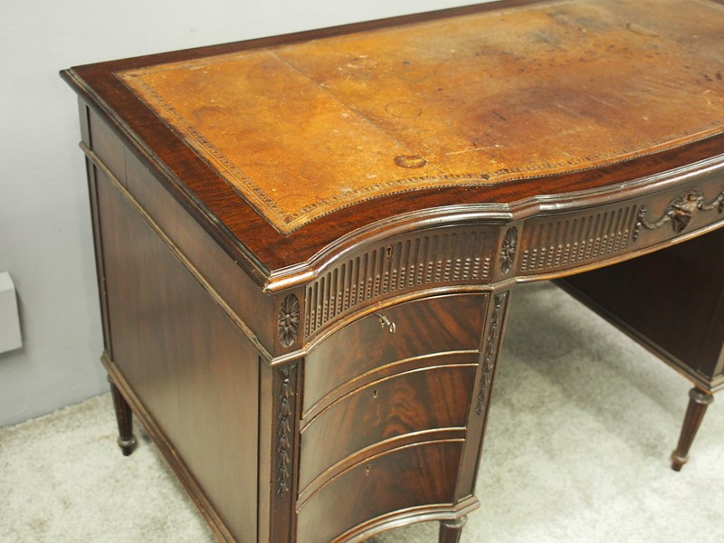 Adams Style Mahogany Desk-georgian-antiques-p9233351-main-637422668460486845.JPG