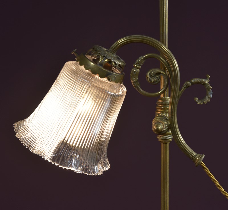 Antique Decorative Gilt Brass Students Lamp-haes-antiques-dsc-0206cr-main-637916004474949131.jpg