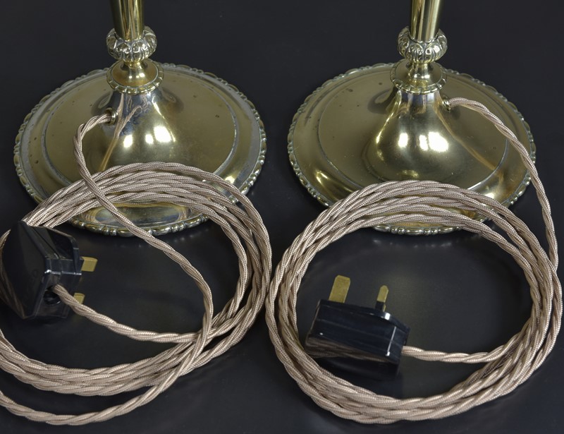 Antique Rams Heads Brass Table Lamps-haes-antiques-dsc-2315cr-fm-main-637251340331215486.jpg