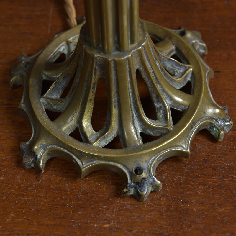 Antique Gothic Cast Brass lamp-haes-antiques-dsc-8499cr-main-637877319131990001.jpg