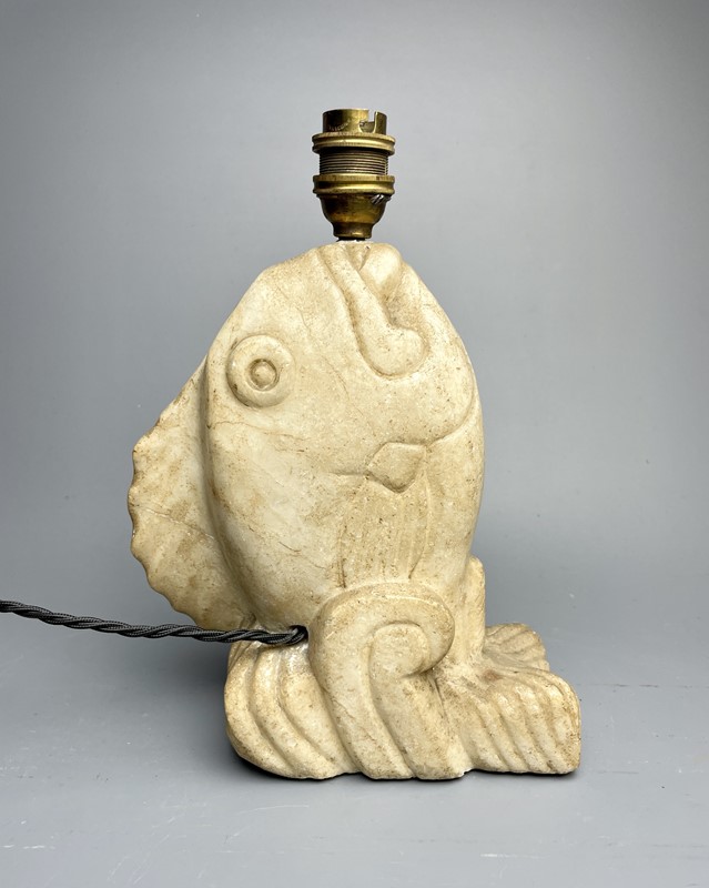 Art Deco Carved Marble Fish Lamp-hand-of-glory-3858f554-6807-459d-b335-409b7d57db2c-1-201-a-main-637950433718403114.jpeg