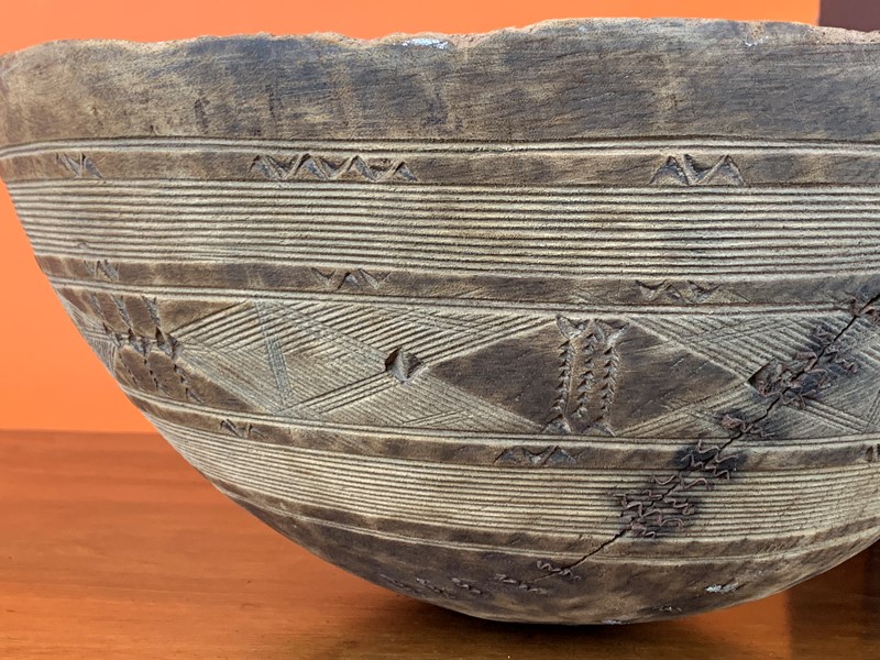 Antique Tuareg Tribal Wooden Bowls-hand-of-glory-ee403ca7-51cd-4cdd-8b39-9bffdb8953da-main-637702501570688686.jpeg