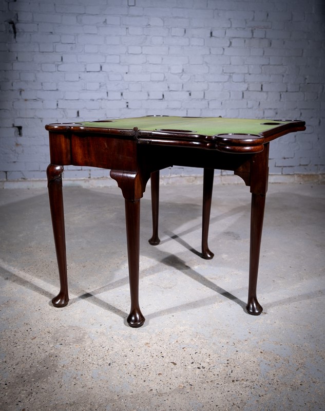 George II Mahogany Triple Top Games & Tea Table-harrington-antiques-dscf5197-main-637952888522827336.JPG