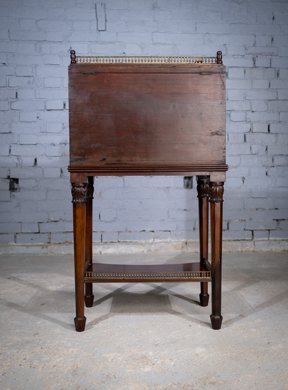 18th Century Mahogany Cabinet On Stand-harrington-antiques-dscf9798-main-638011005574042507.JPG