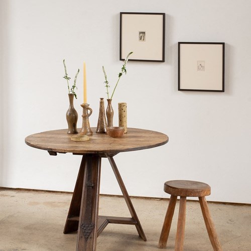 19Th Century Circular Elm And Oak Tilt Top Table