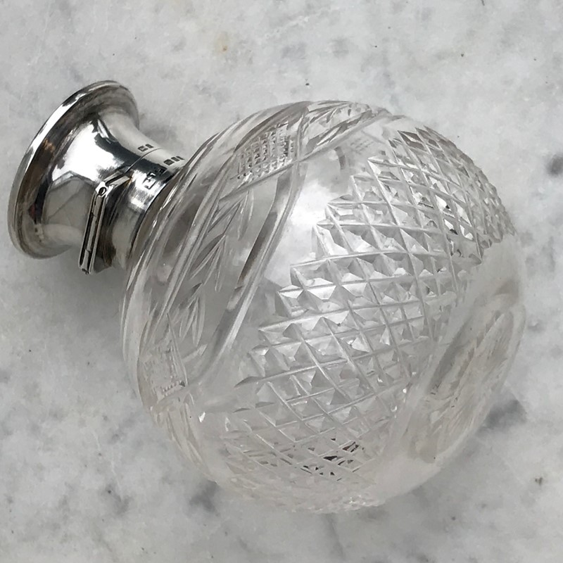  Glass & Silver Enamel Topped Scent Bottle-hobson-may-collection-img-0229-main-637605109328512210.jpg