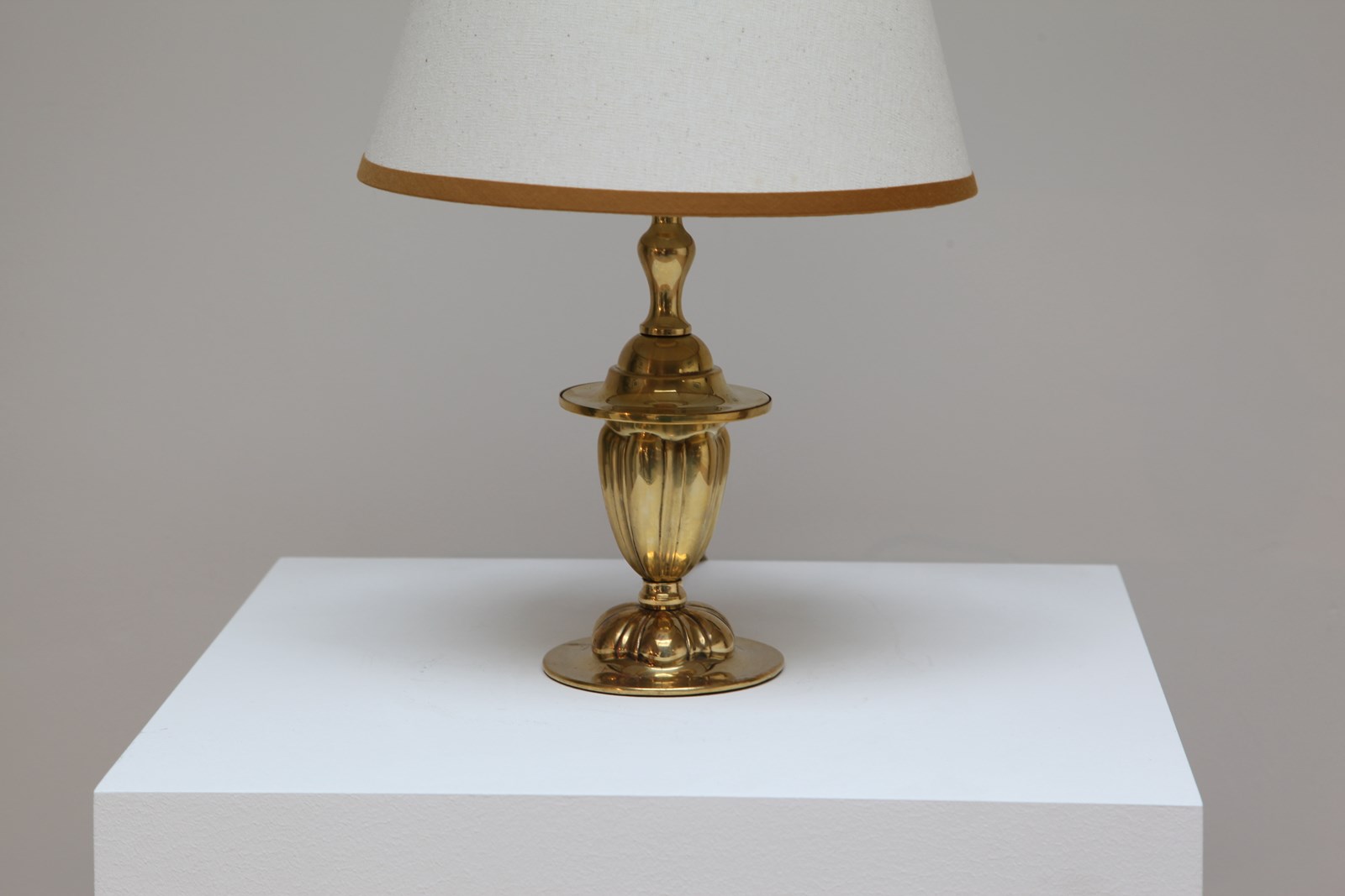 A Small Edwardian Brass Table Lamp - Decorative Collective