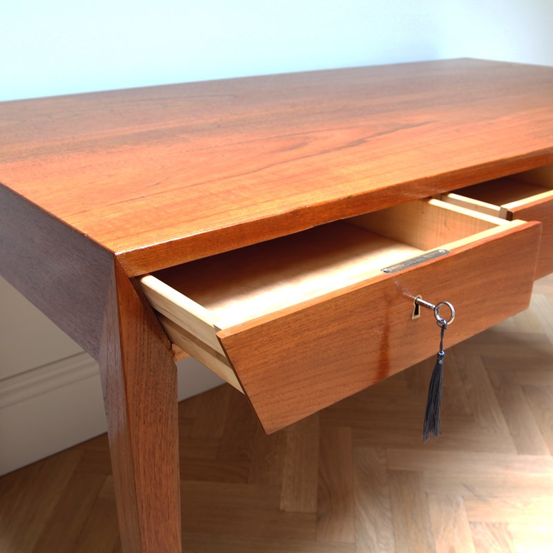Four Drawer Teak Desk Designed By Severin Hansen-hone-gallery-img-5626-main-638139734238457205.jpg
