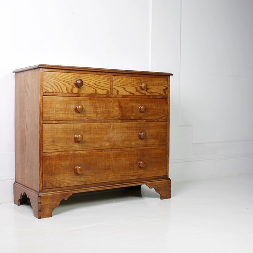 Large Chest Of Drawers In Ash Early 19Th Century 