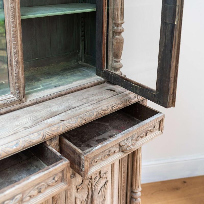19Th Century Carved Oak Hunting Bookcase Cabinet-hutt-detail-19th-century-carved-oak-hunting-bookcase-cabinet-hutt-decor-main-638162132304773222.jpg