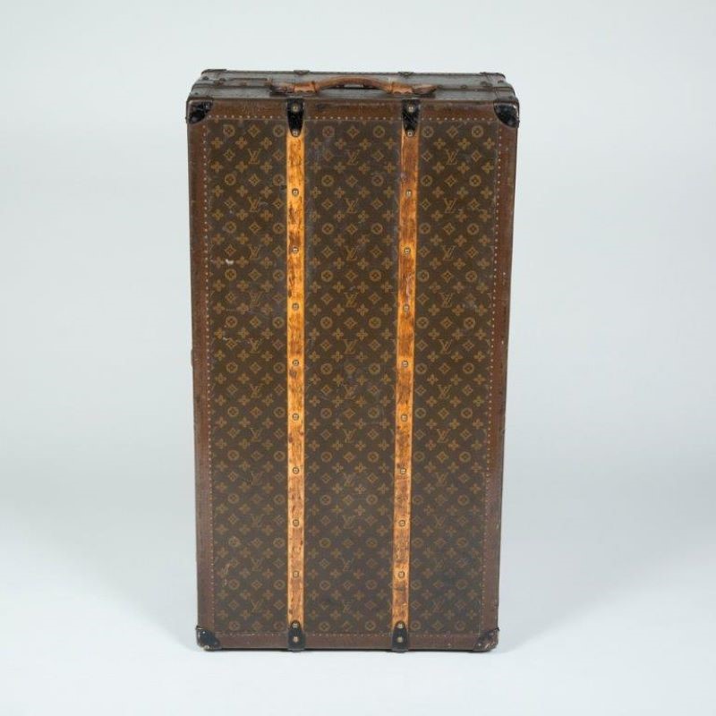 Louis Vuitton                   Wardrobe Trunk -inglis-hall-antiques-159-main-637833170249305594.jpg