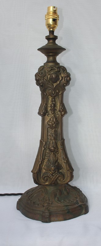   19ct Brass cast Table lamp -inglis-hall-antiques-img-4791-main-637478593504136820.JPG