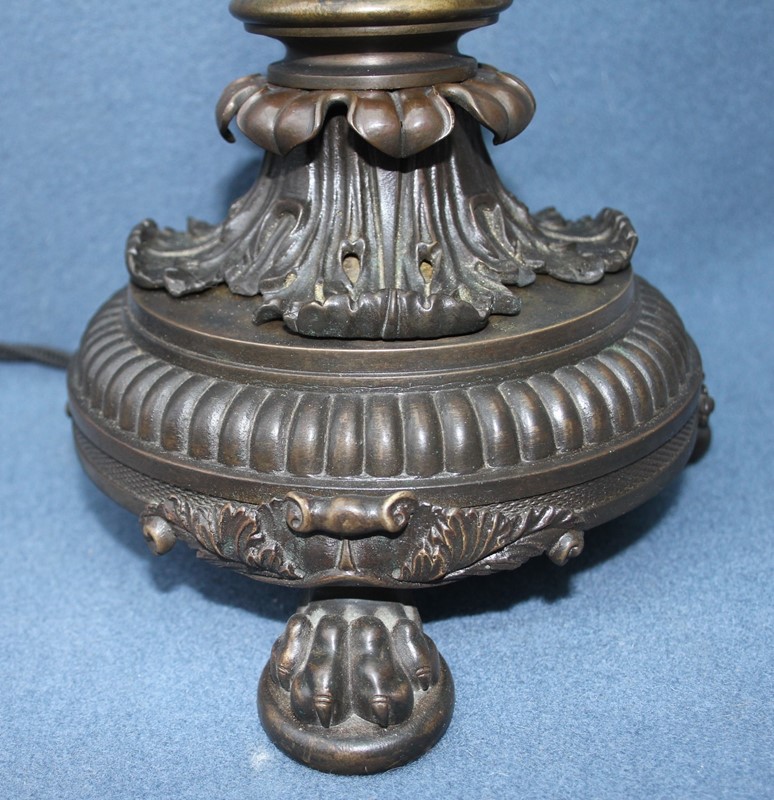  19ct Lion Paw Table lamp-inglis-hall-antiques-img-5222-main-637489911754762568.JPG