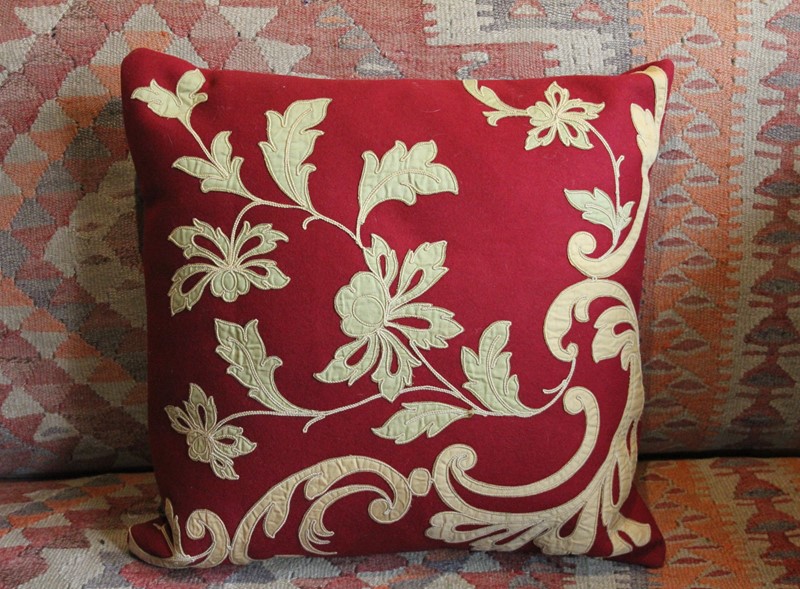 3 French applique Cushions-inglis-hall-antiques-img-5583-main-637495804019508042.JPG