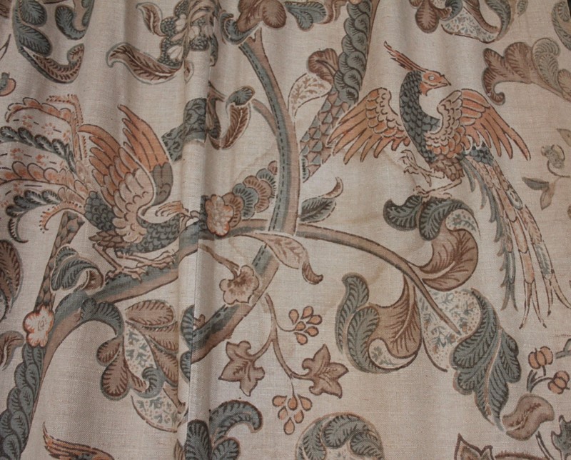  Pair of 1930s bird decorated curtain-inglis-hall-antiques-img-5638-main-637496003016202046-1.JPG