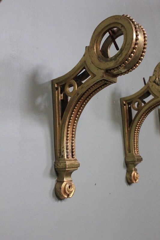 2 pairs of Curtain pole holder-inglis-hall-antiques-img-6227-main-637515020178552134.JPG