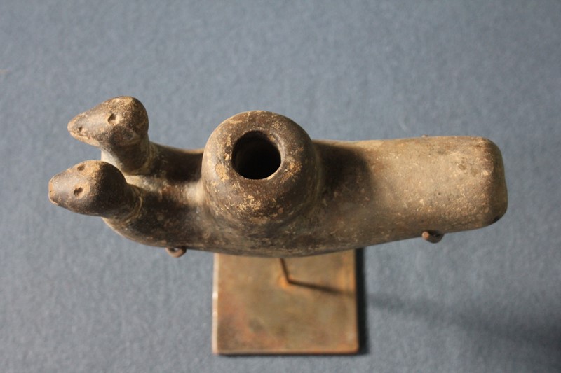 19ct Native American stone pipe with bird heads-inglis-hall-antiques-img-6394-main-637517641693706998.JPG