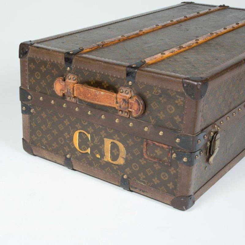 Louis Vuitton                   Wardrobe Trunk -inglis-hall-antiques-unnamed-2-main-637833170666715674.jpg