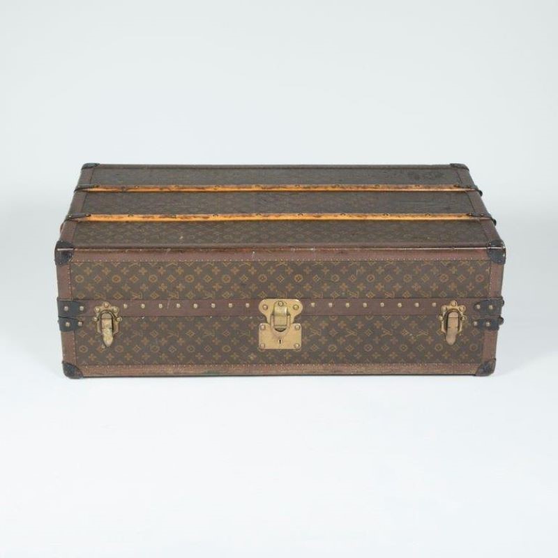 Louis Vuitton                   Wardrobe Trunk -inglis-hall-antiques-unnamed-main-637833170815112955.jpg