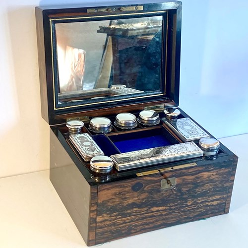 Coromandel Fitted Vanity Box