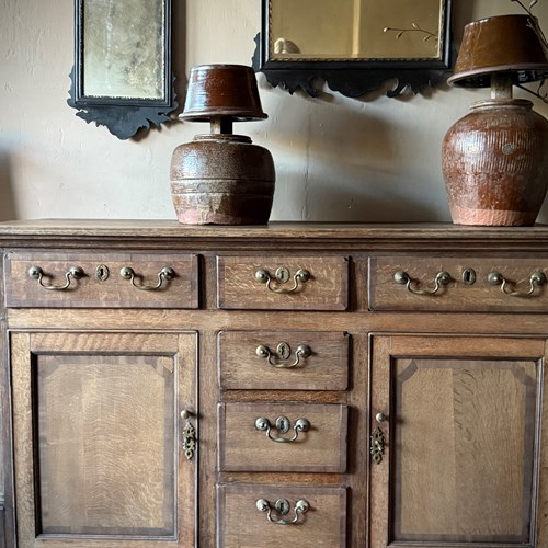 Dinky Dresser