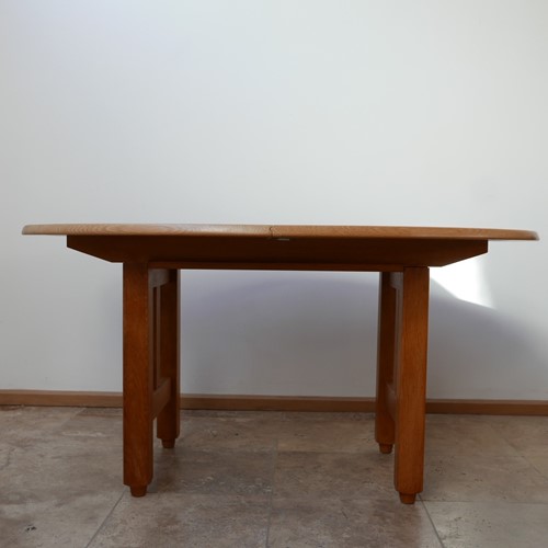 Guillerme Et Chambron Oak Oval French Table
