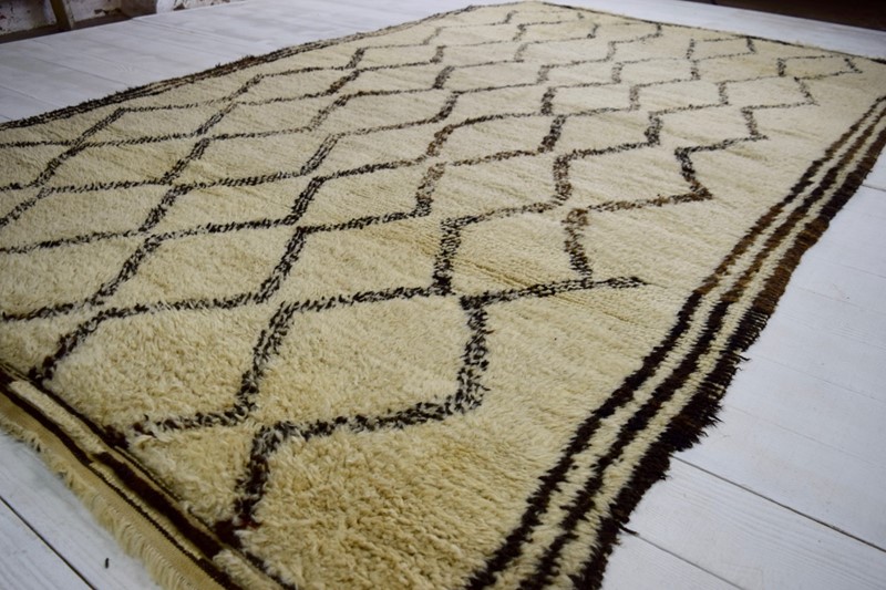 vintage Beni Ourain carpet, Berber tribes, Morocco-joshua-lumley-ltd-1766-3-main-637985905753204965.jpg