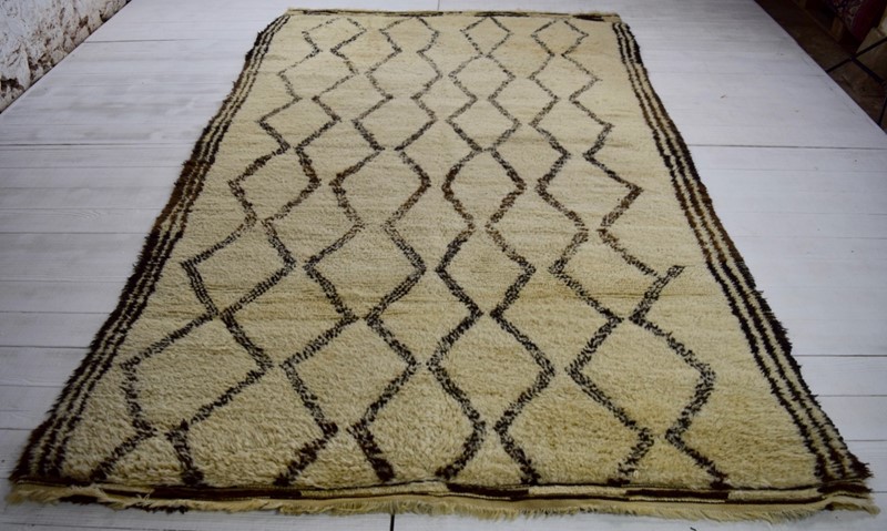 vintage Beni Ourain carpet, Berber tribes, Morocco-joshua-lumley-ltd-1766-main-637985905364233717.jpg