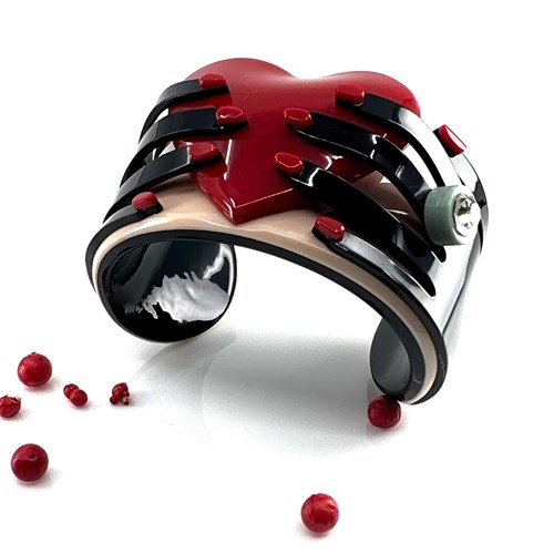Gissa Bicalho Loveheart Cuff Bracelet
