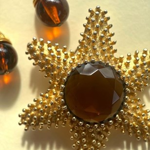 Vintage Benedikt NY Brooch / Pendan...