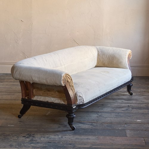 Aesthetic Chesterfield Sofa