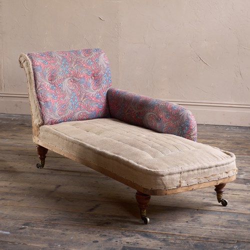A Howard And Sons Chaise Longue