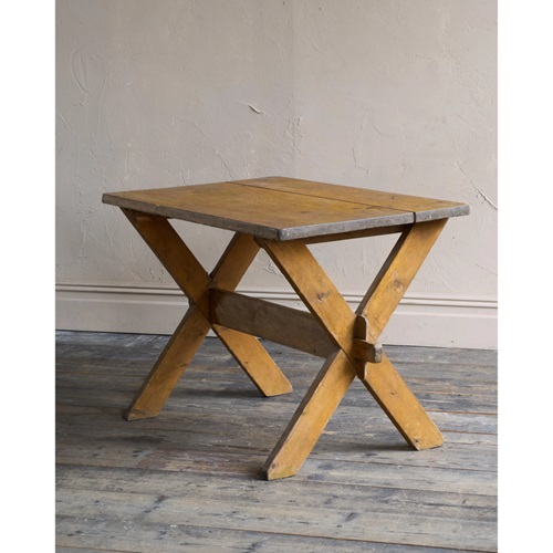 Tavern Table With X Legs